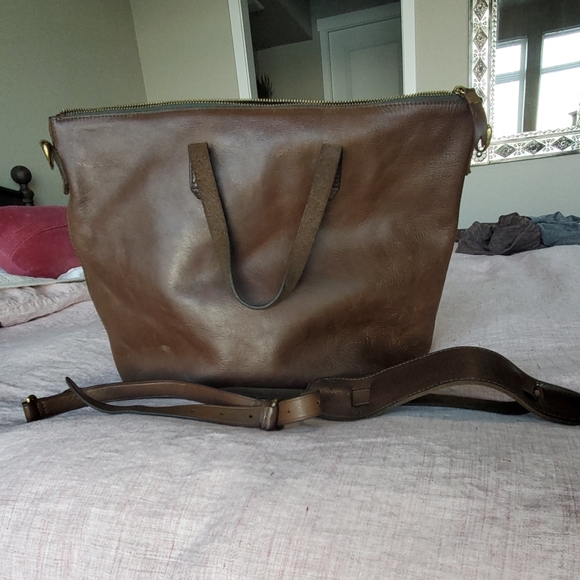 Madewell Handbags - Madewell Zip Top Crossbody Tote